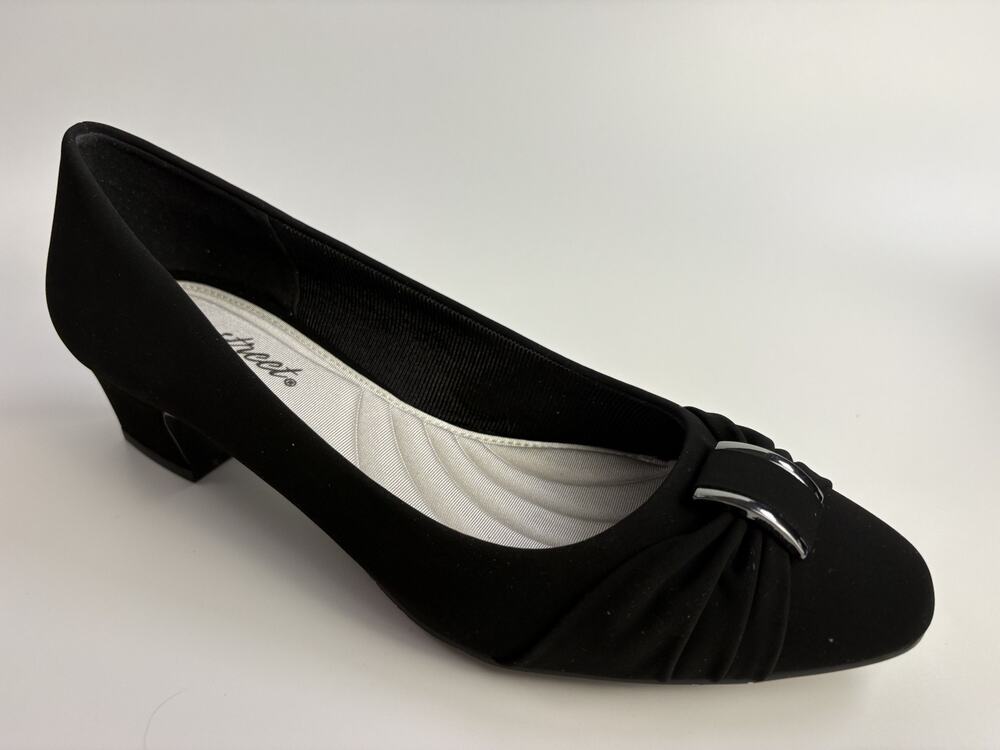 Women's Easy Street Black Satin Eloise Pumps Slip On Shoes 7.5M New